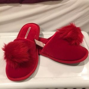 VS Poof Slippers